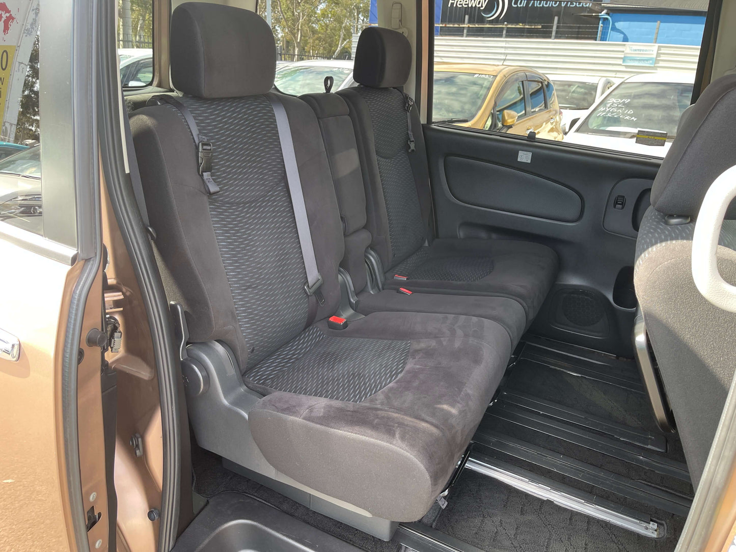 Interior seating of 2016 Nissan Serena 2.0L S-Hybrid Highway Star showing spacious 8-seater layout.