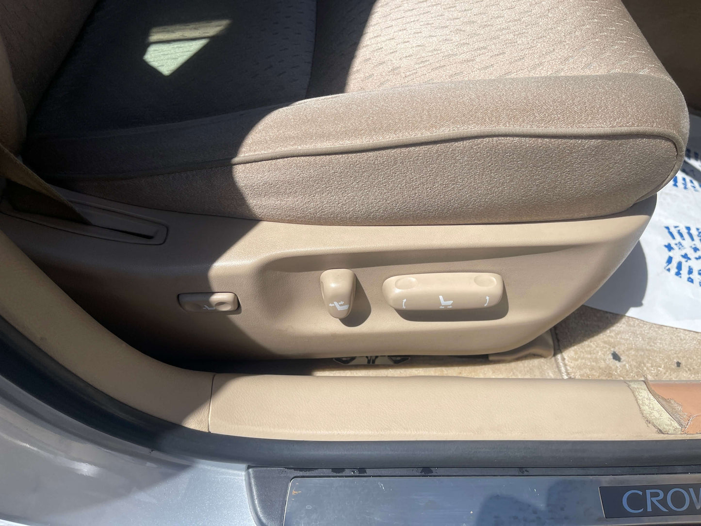 Power seat adjustment controls for 2008 Toyota Crown V6 3.0L Royal Saloon Luxury Sedan.
