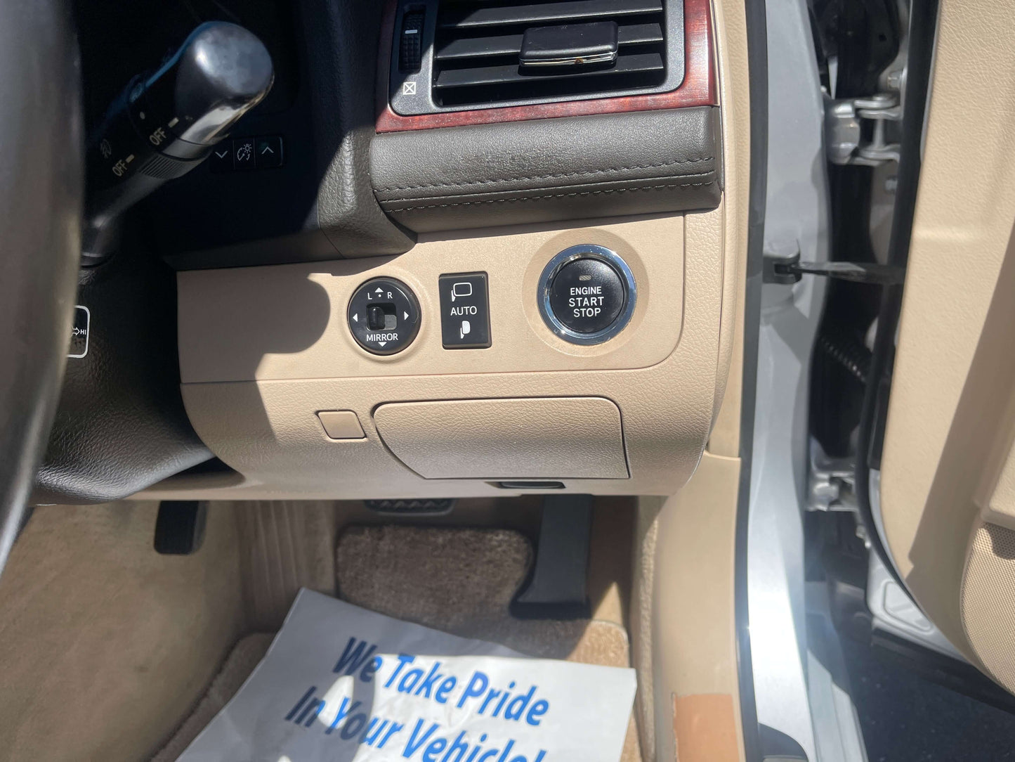 Interior controls of a 2008 Toyota Crown V6 3.0L Royal Saloon Luxury Sedan, showing engine start button and gear options.
