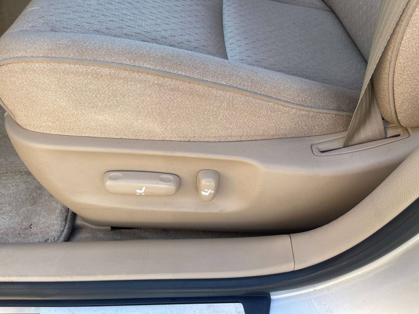 2008 Toyota Crown V6 3.0L Royal Saloon Luxury Sedan driver seat adjustment controls
