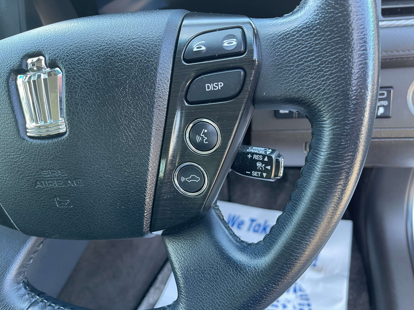 2009 Toyota Crown V6 3.5L Hybrid steering wheel controls and buttons