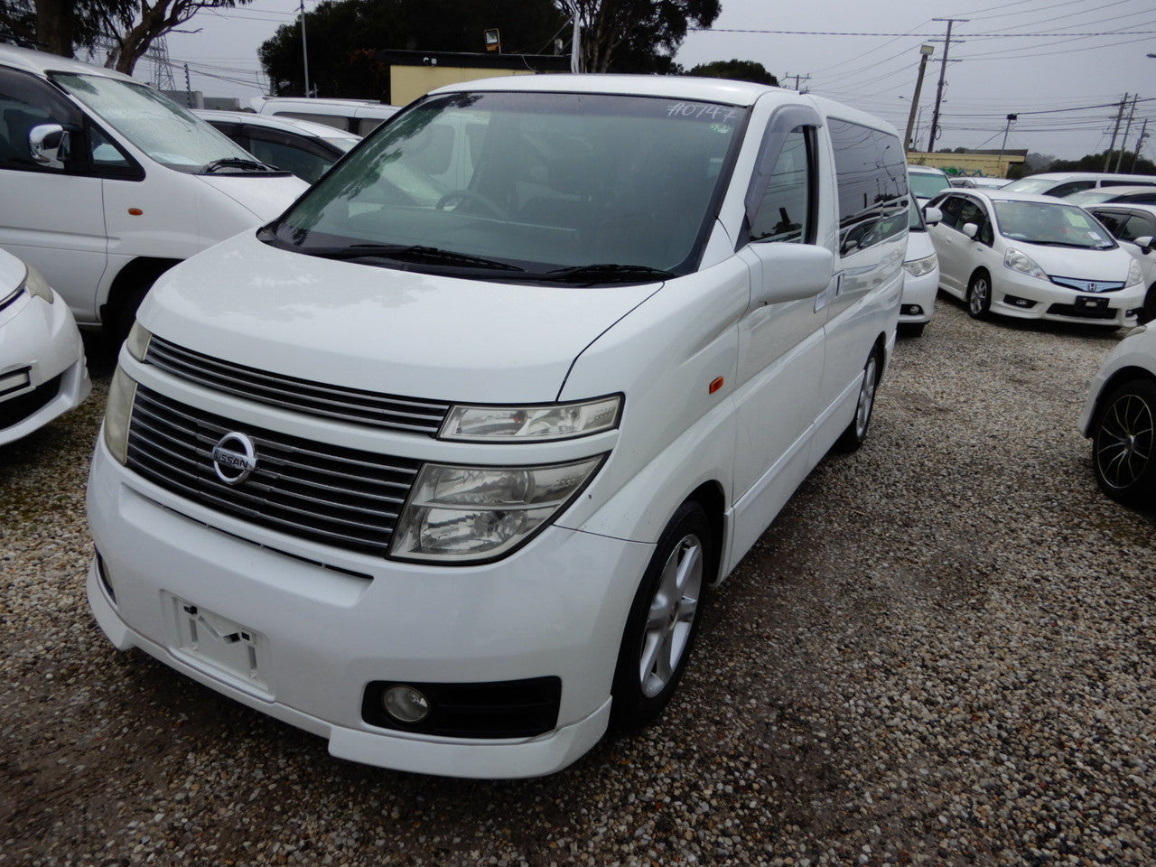 2003 Nissan Elgrand V6 3.5L  Highway Star Premium, VIN 6U900000E51020747 (#0747)