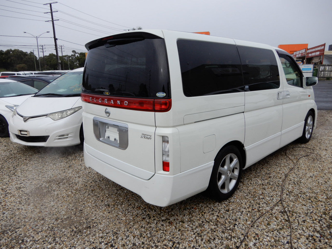 2003 Nissan Elgrand V6 3.5L  Highway Star Premium, VIN 6U900000E51020747 (#0747)