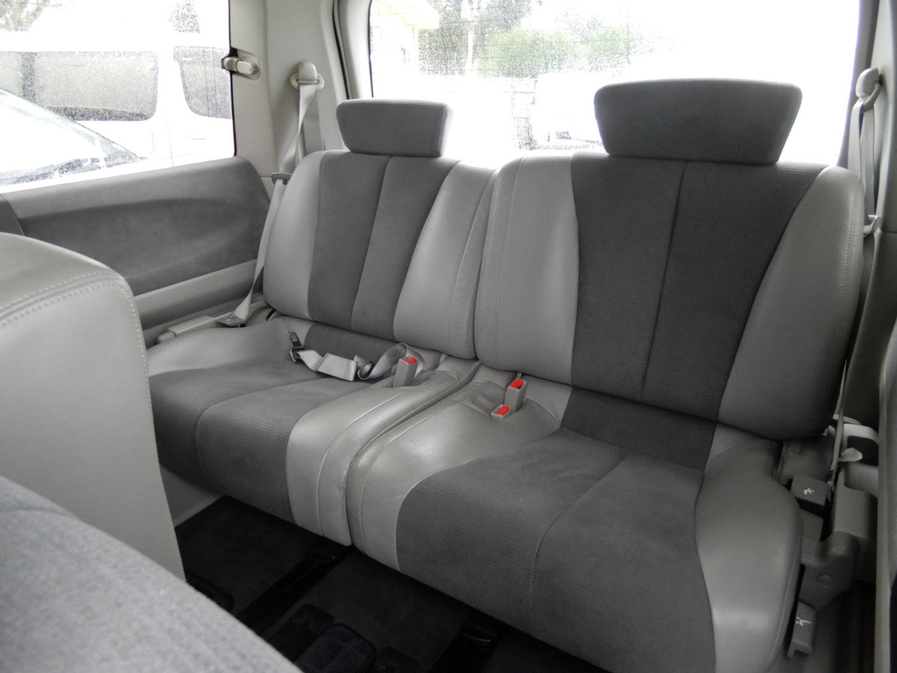 2003 Nissan Elgrand V6 3.5L  Highway Star Premium, VIN 6U900000E51020747 (#0747)