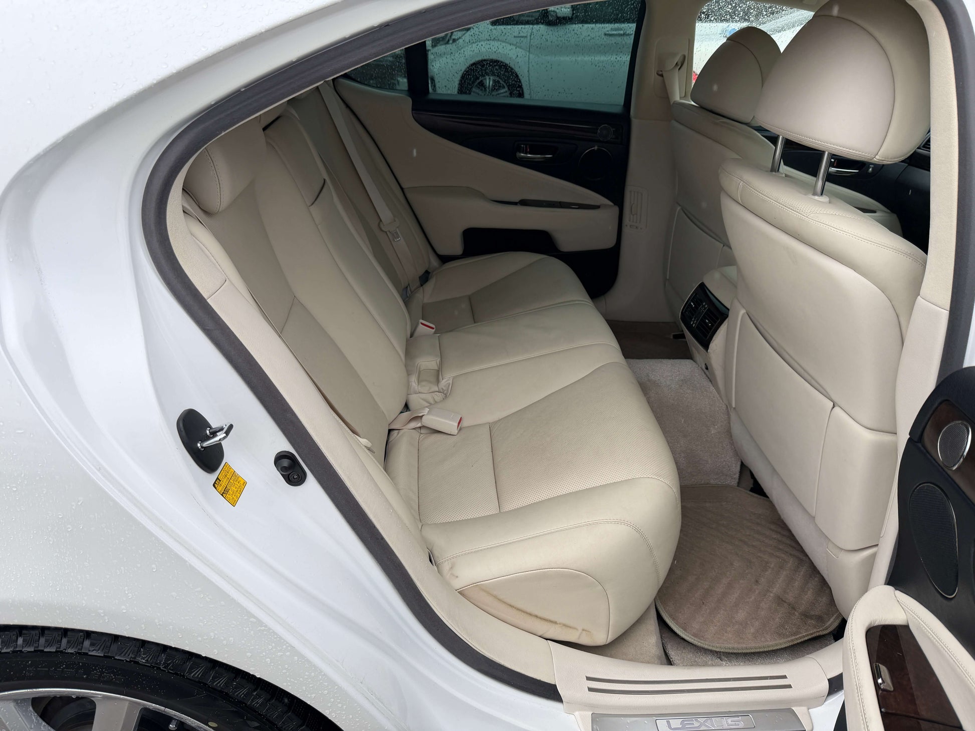 2007 Lexus LS600h AWD V8 5.0L Hybrid luxury sedan interior showing spacious back seat area.