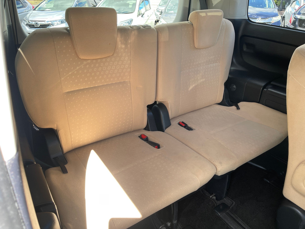 2014 Toyota Noah 1.8L  Hybrid G Edition 7 seater, VIN 6ZZE0ZWR800007275 (#7275)