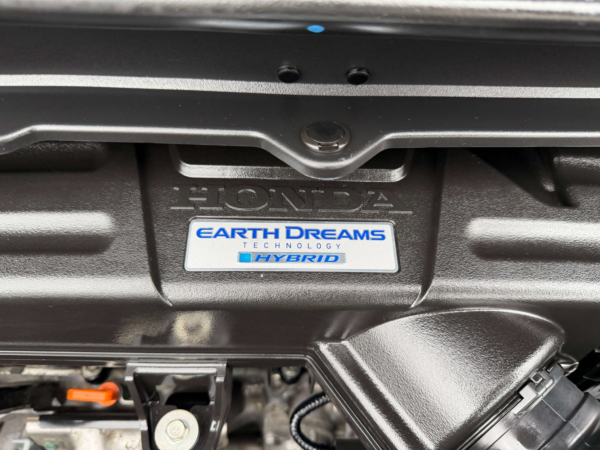 Close-up of the Honda Earth Dreams Technology hybrid engine in the 2018 Honda Honda Stepwgn 2.0 Spada Hybrid.