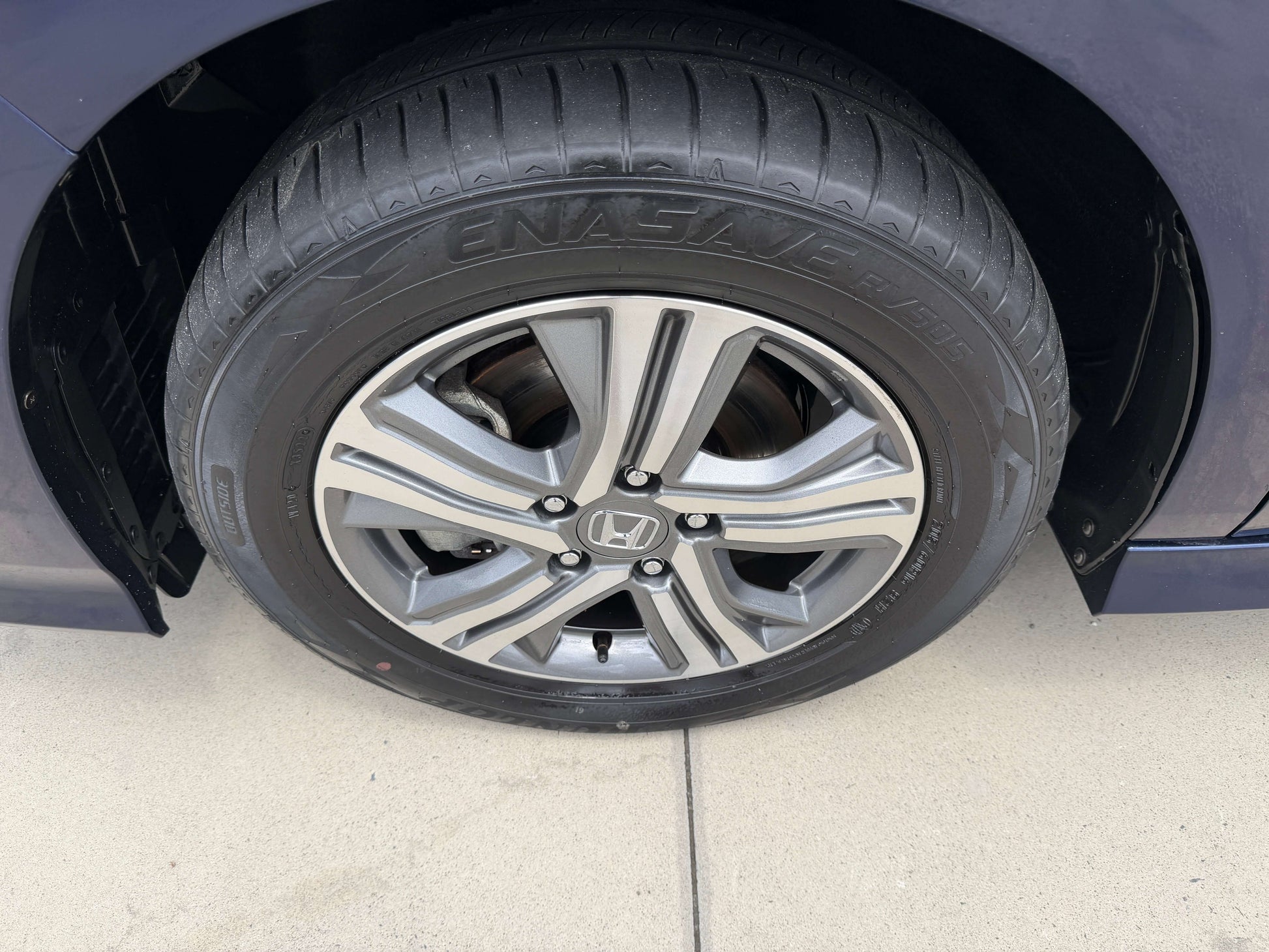 2018 Honda Honda Stepwgn 2.0 Spada Hybrid G EX Honda Sensing alloy wheel and tire close-up view