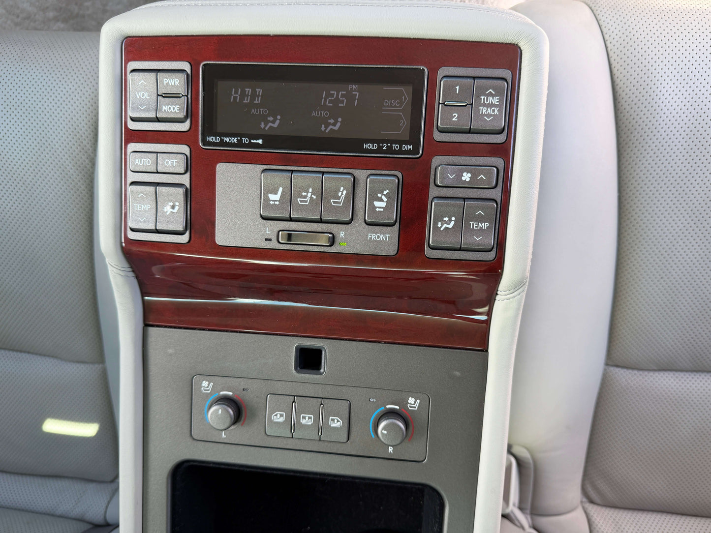 2007 Lexus LS600hL AWD V8 5.0L Hybrid luxury sedan center console features and controls