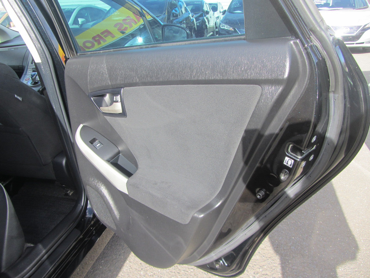 2012 Toyota Prius Plug-In Hybrid 1.8L G-Edition 5 seater, VIN 6ZZC0ZVW353012895 (#2895)