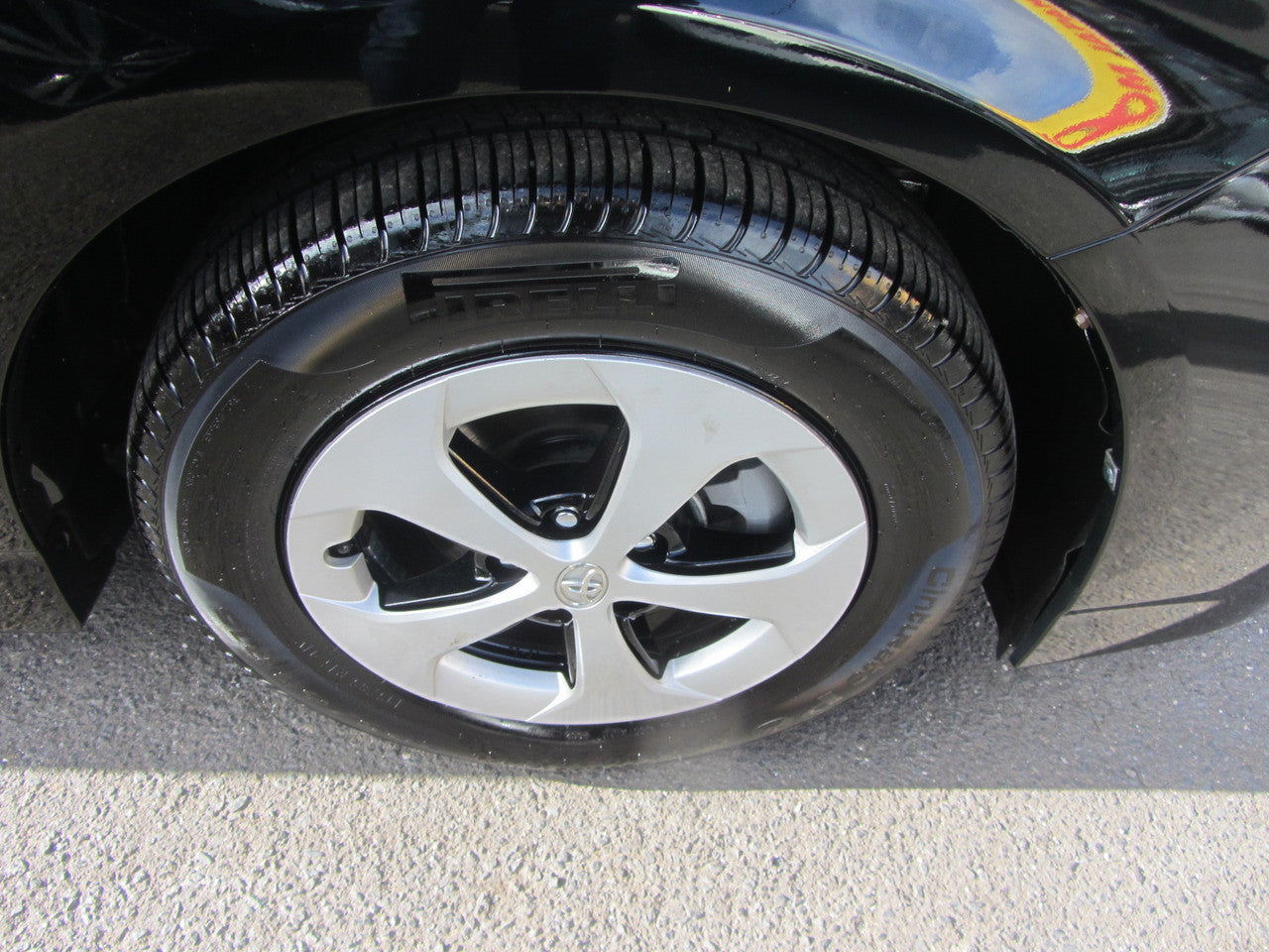 2012 Toyota Prius Plug-In Hybrid 1.8L G-Edition 5 seater, VIN 6ZZC0ZVW353012895 (#2895)