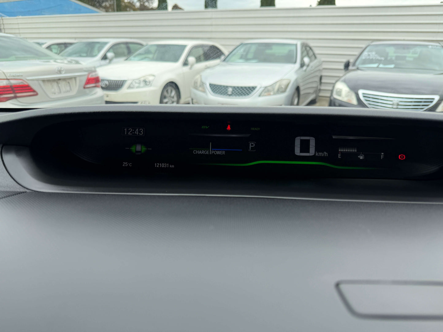 Dashboard display of 2018 Honda Stepwgn 2.0 Spada Hybrid with charge and power indicators