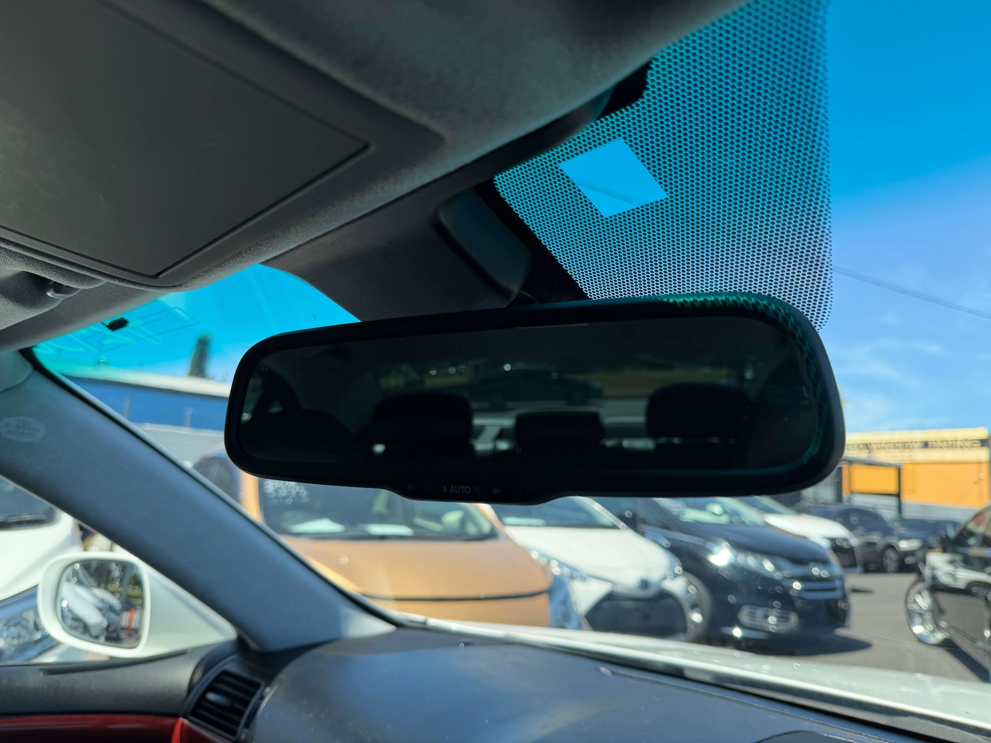 2007 Lexus LS600h AWD V8 5.0L Hybrid Interior view featuring the rearview mirror of a car, showcasing modern design and clear visibility.