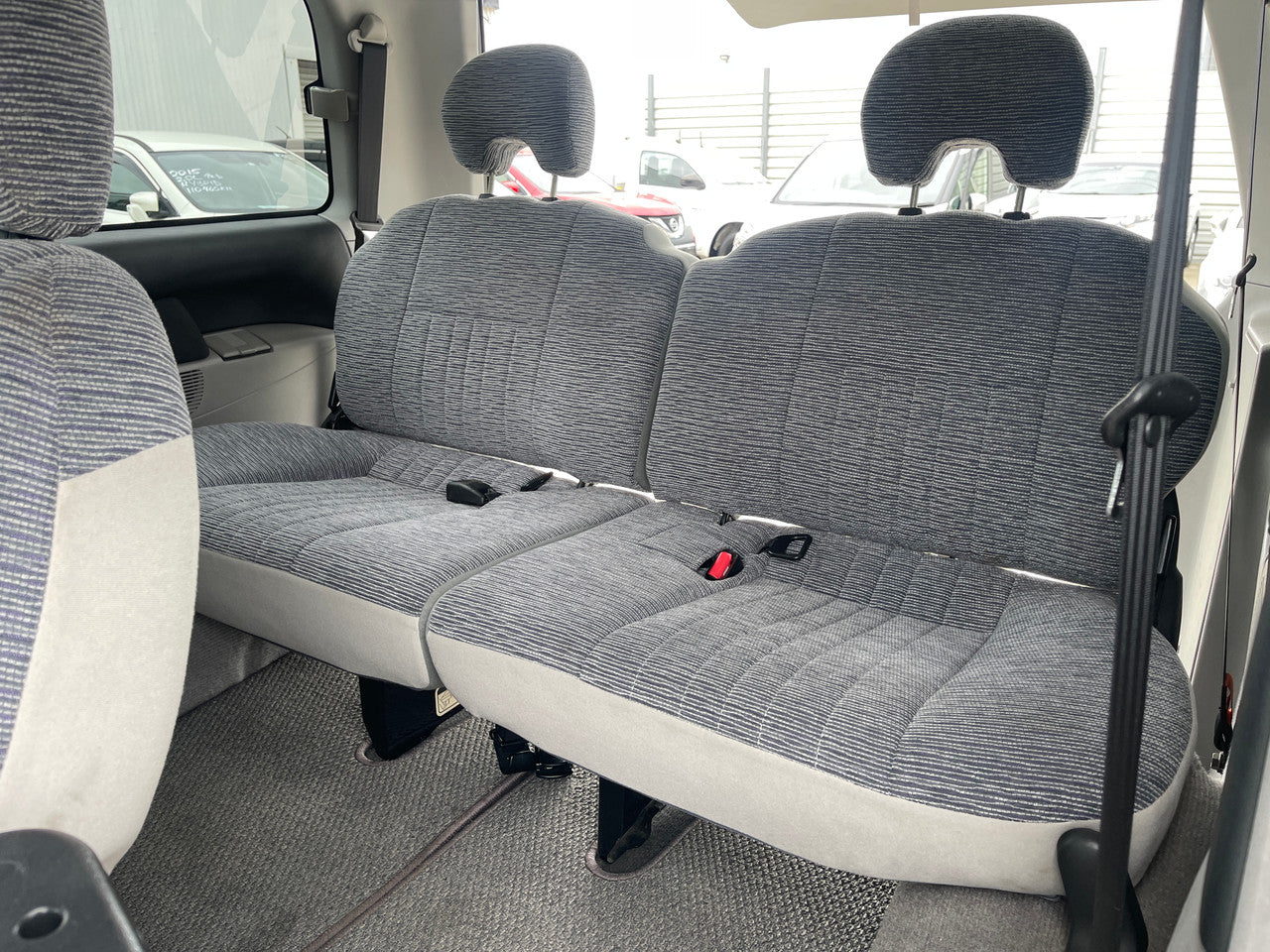 2002 Mitsubishi Delica Space Gear V6 3.0L 4WD Chamonix edition, VIN 6ZZ200PD6W0703128 (#3128)
