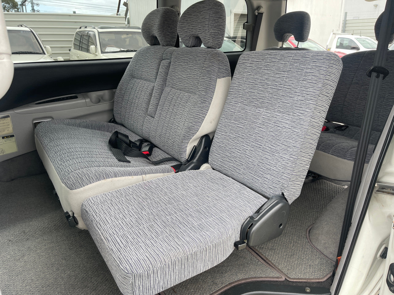 2002 Mitsubishi Delica Space Gear V6 3.0L 4WD Chamonix edition, VIN 6ZZ200PD6W0703128 (#3128)