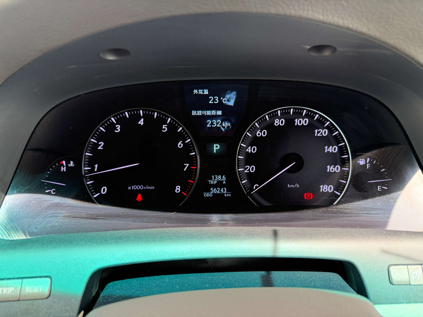 Dashboard display of a 2007 Lexus LS460 V8 4.6L featuring speed, RPM, and temperature gauges.