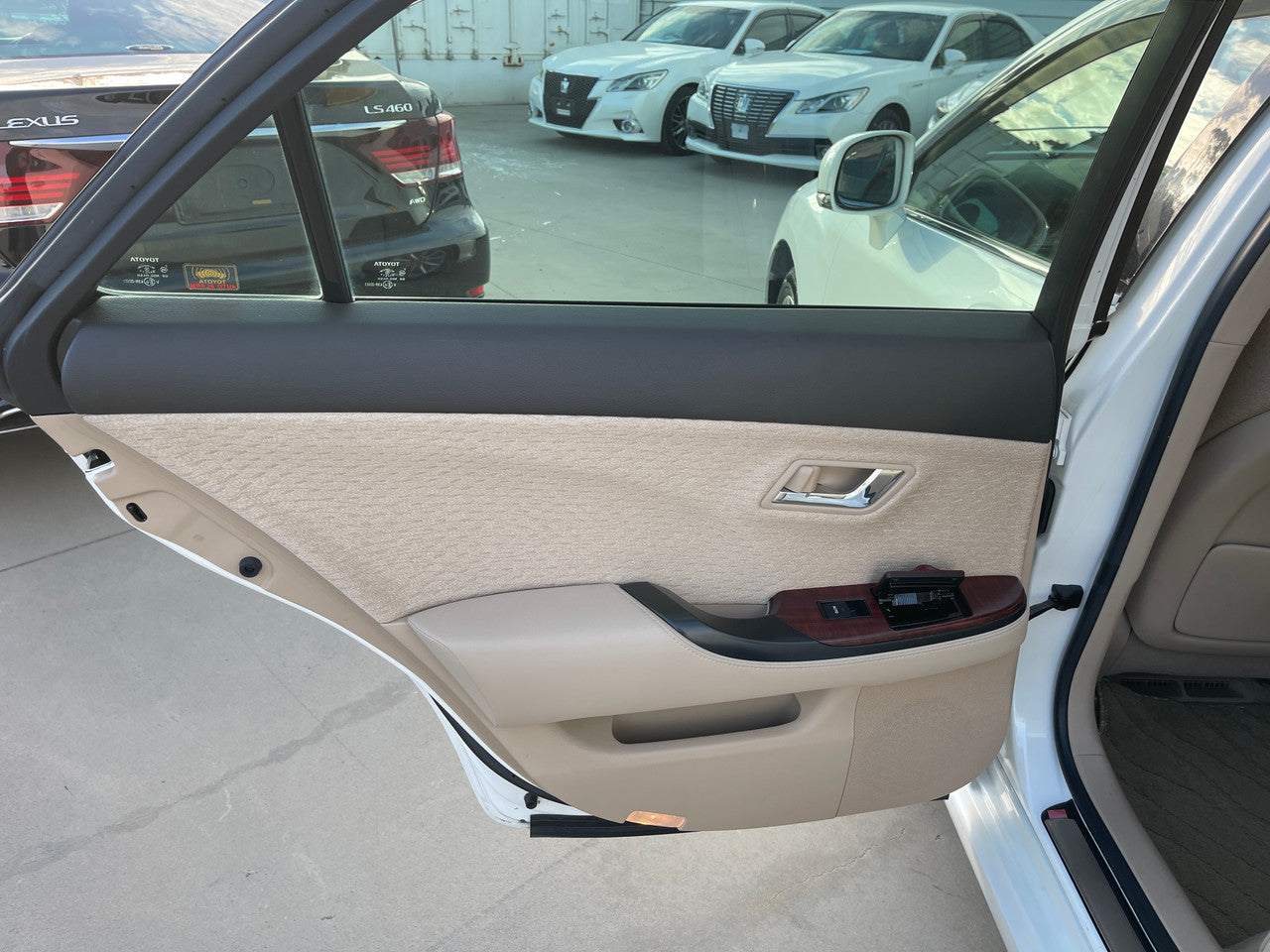 2008 Toyota Crown V6 3.0L Royal Saloon Luxury Sedan, VIN 6ZZ8GRS2020013313 (#3313)