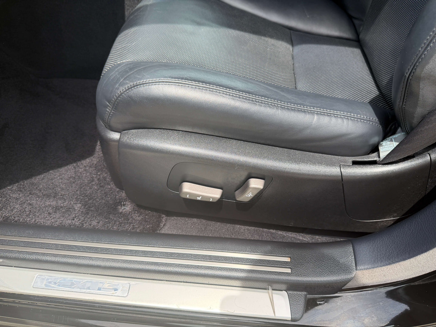 Close-up of the adjustable leather seat in a 2007 Lexus LS600hL AWD V8 5.0L Hybrid luxury sedan.