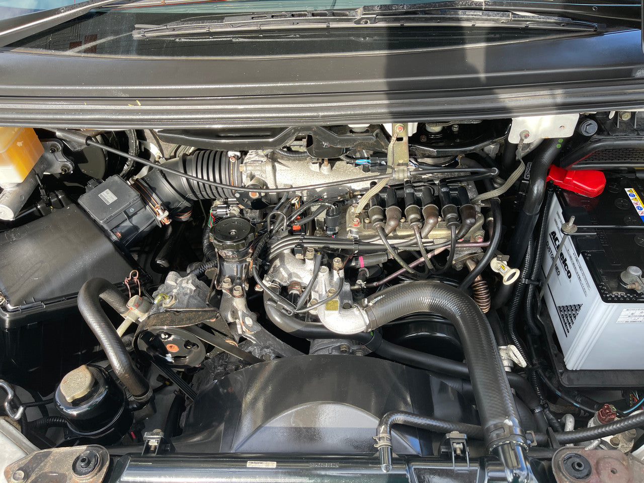 2005 Mitsubishi Delica Space Gear V6 3.0L 4WD Chamonix edition, VIN 6ZZ500PD6W1100326 (#0326)