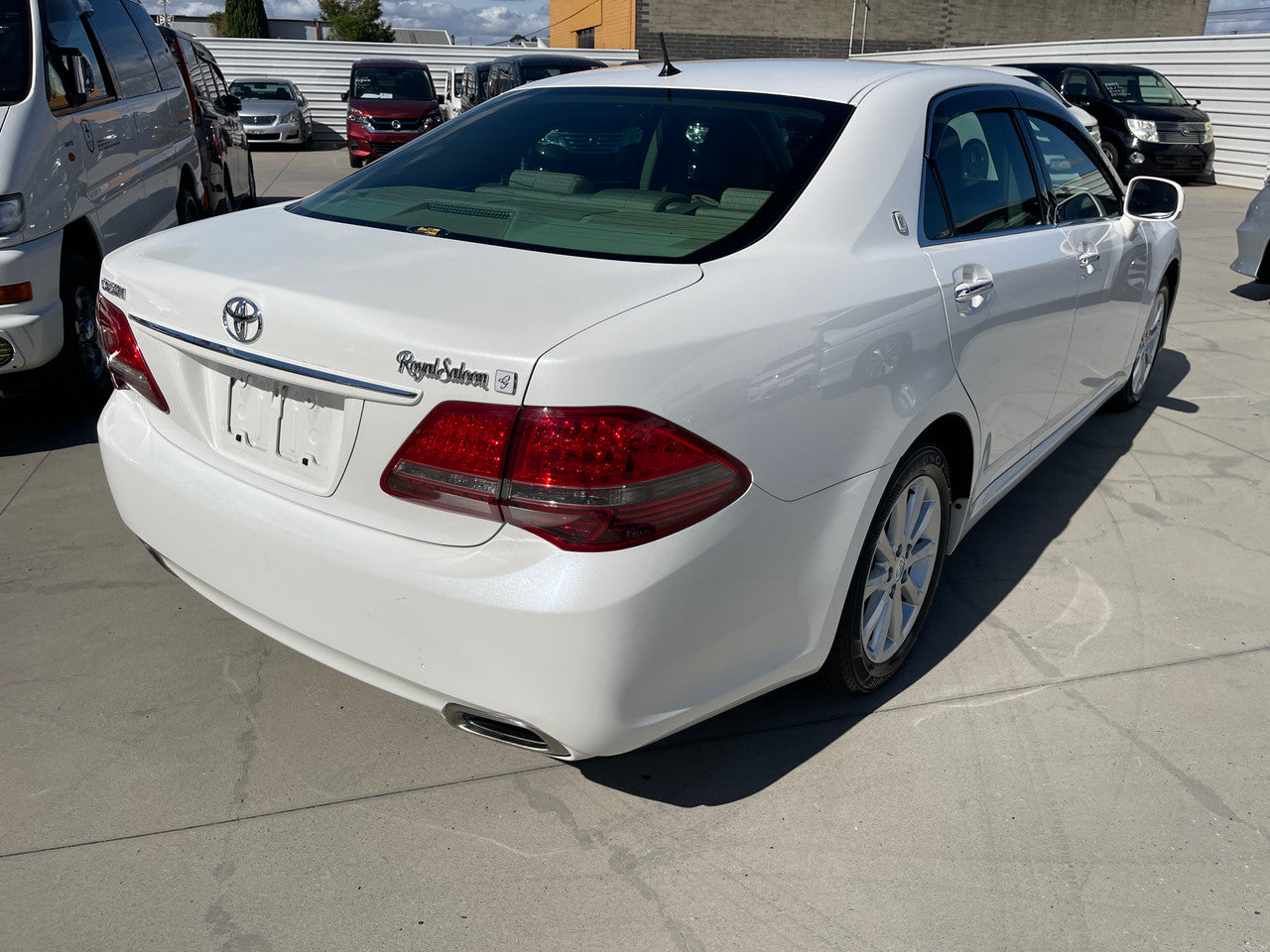 2008 Toyota Crown V6 3.0L Royal Saloon Luxury Sedan, VIN 6ZZ8GRS2020002221 (#2221)