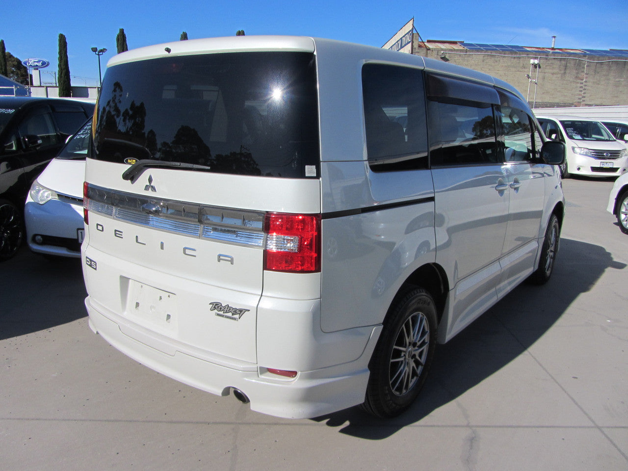 2008 Mitsubishi Delica D5 2.4L 4WD Roadest Edition, VIN 6U9000CV5W0203490 (#3490)