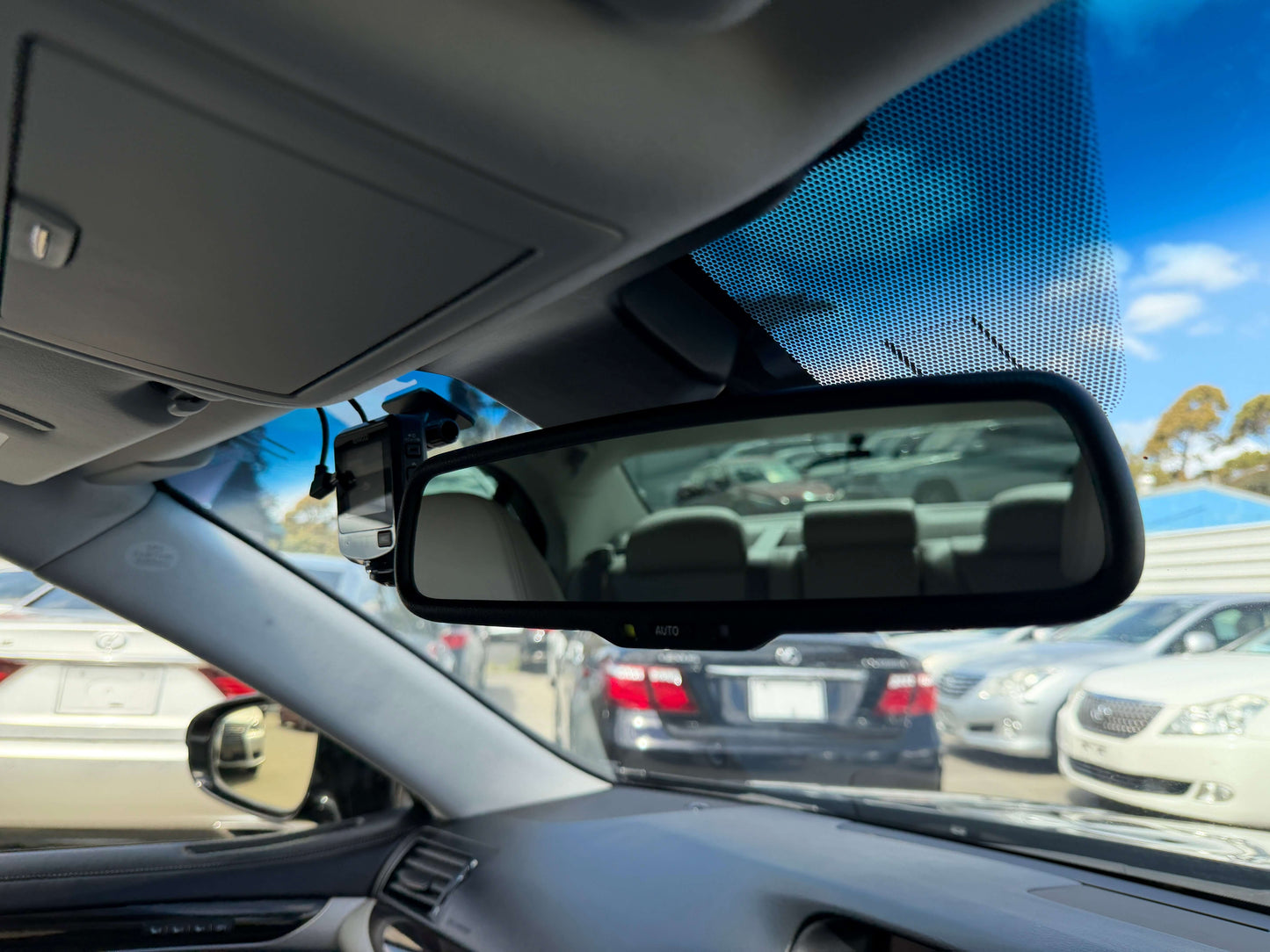 2015 Lexus LS460 AWD V8 4.6L Version C Premium Luxury Sedan, (#6015)