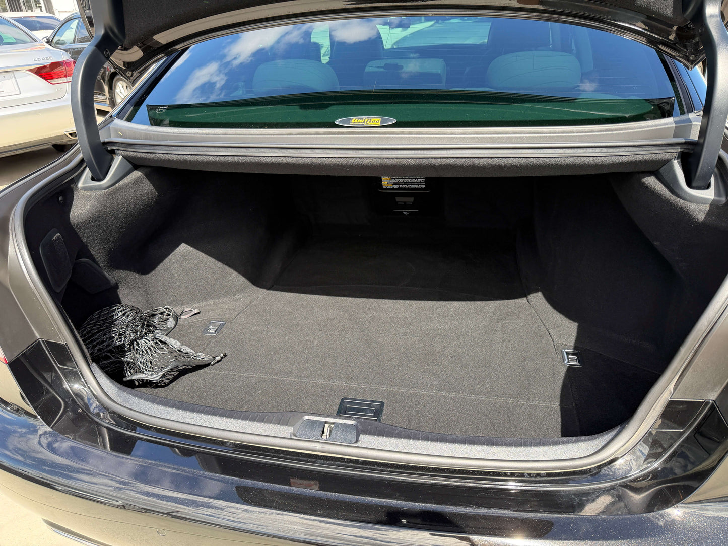 2015 Lexus LS460 AWD V8 4.6L Version C Premium Luxury Sedan, (#6015)