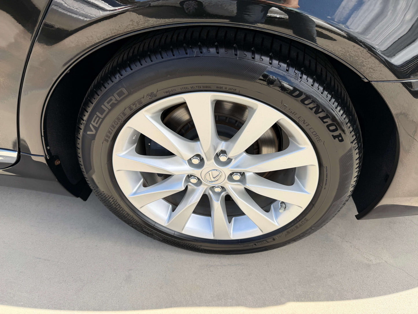 2015 Lexus LS460 AWD V8 4.6L Version C Premium Luxury Sedan, (#6015)