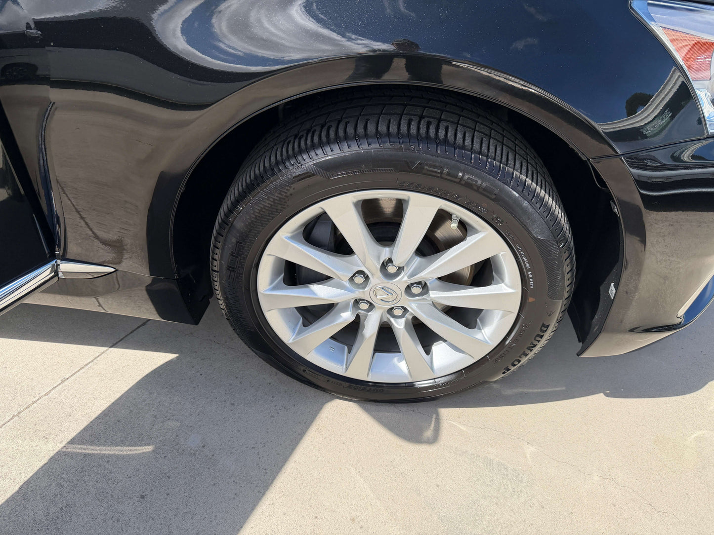 2015 Lexus LS460 AWD V8 4.6L Version C Premium Luxury Sedan, (#6015)