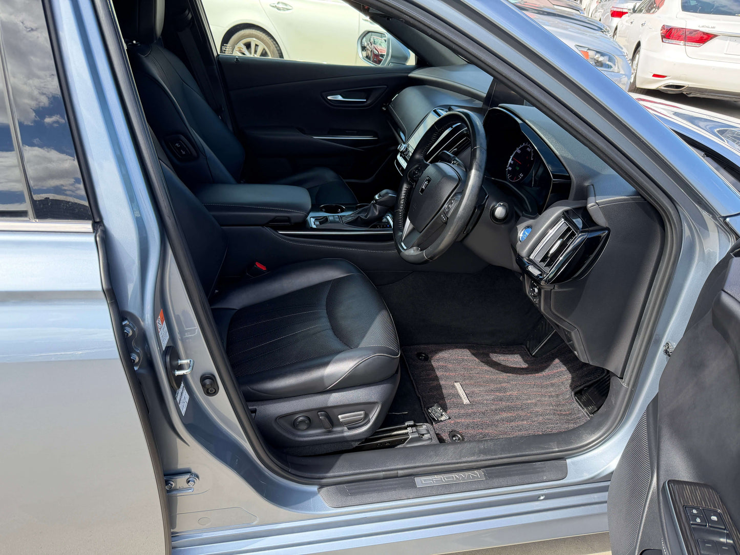 2019 Toyota Crown 2.5L Hybrid G-Edition Luxury Sedan, (#7635)