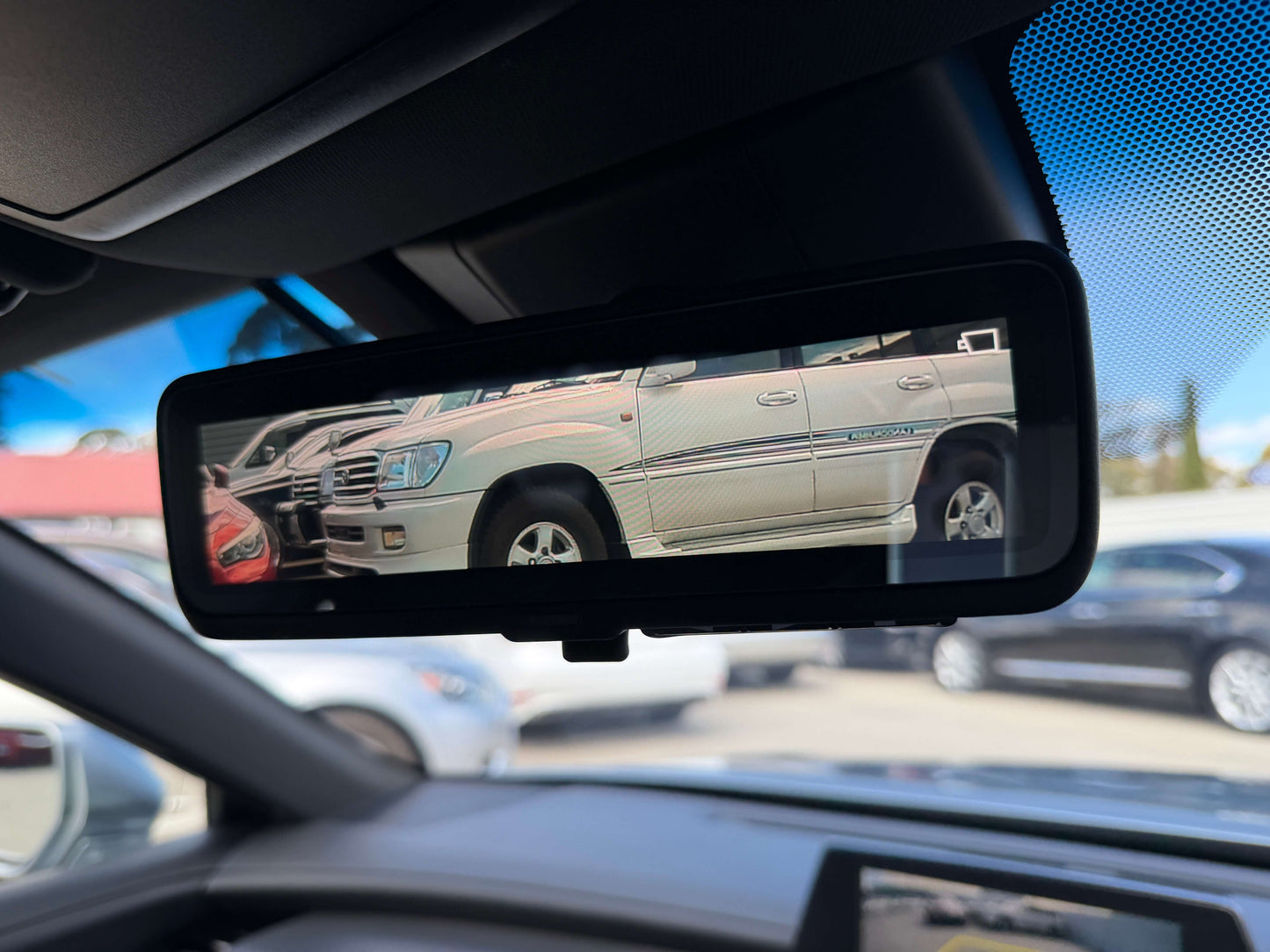 2019 Toyota Crown 2.5L Hybrid G-Edition Luxury Sedan, (#7635)