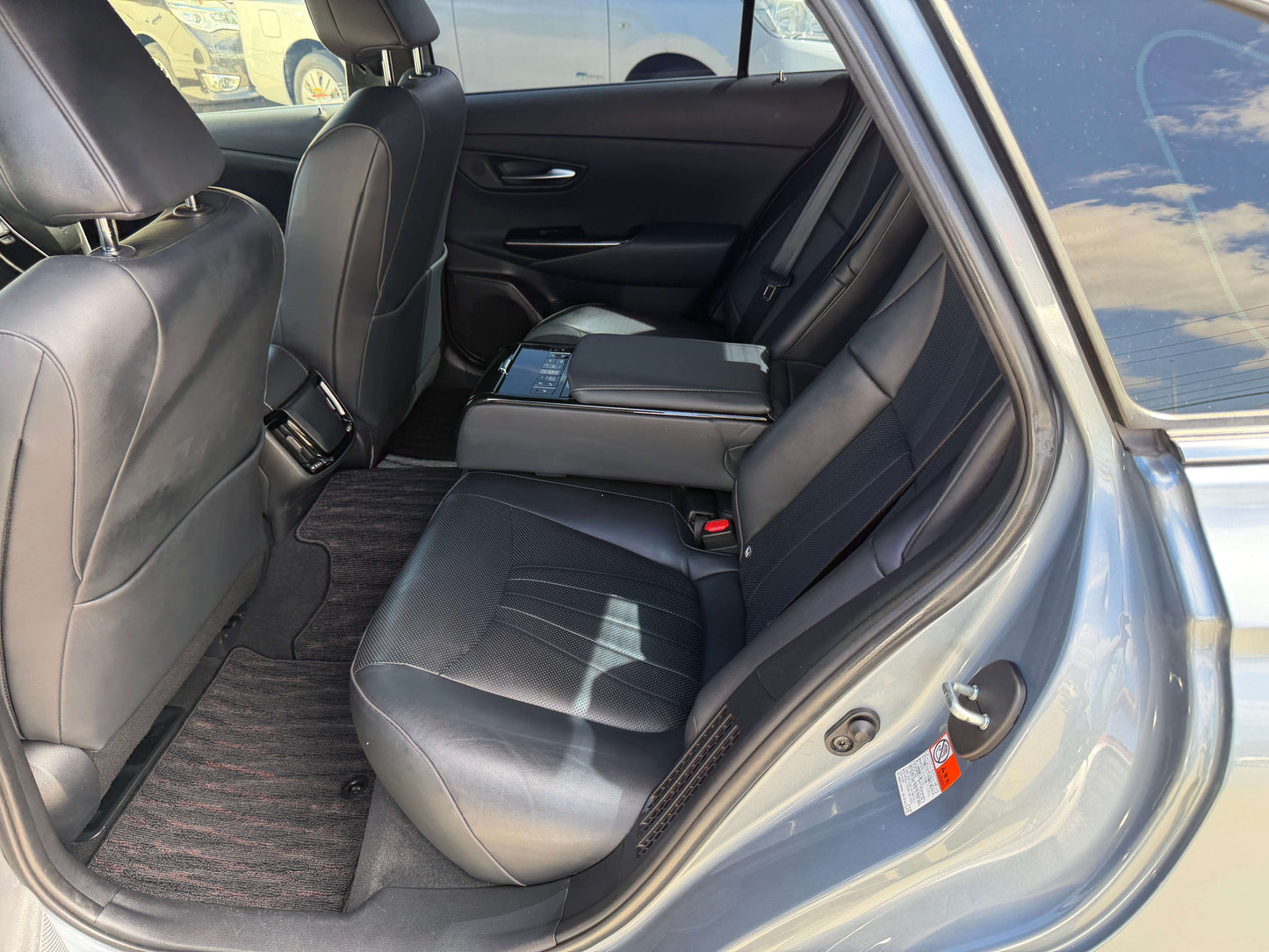 2019 Toyota Crown 2.5L Hybrid G-Edition Luxury Sedan, (#7635)