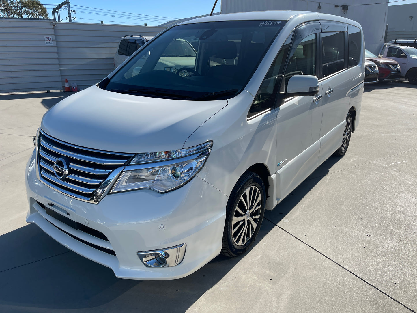 2015 Nissan Serena 2.0L S-Hybrid Highway Star, VIN 6ZZF00HFC26290603 (#0603)