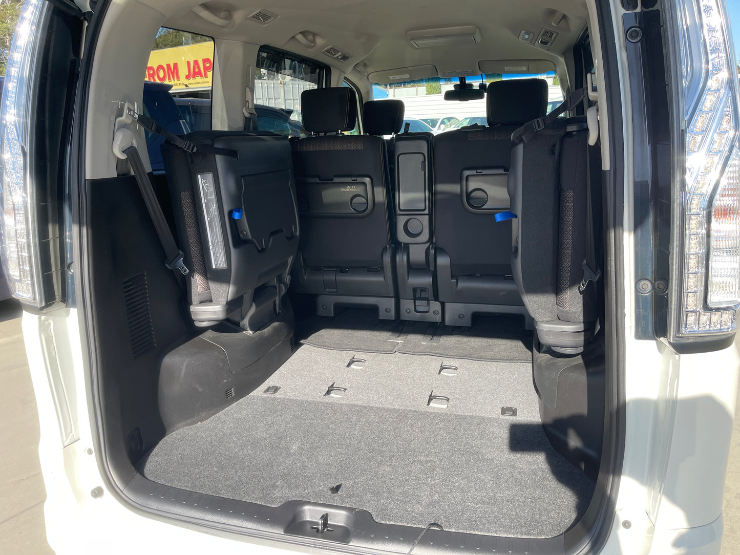 2015 Nissan Serena 2.0L S-Hybrid Highway Star, VIN 6ZZF00HFC26290603 (#0603)