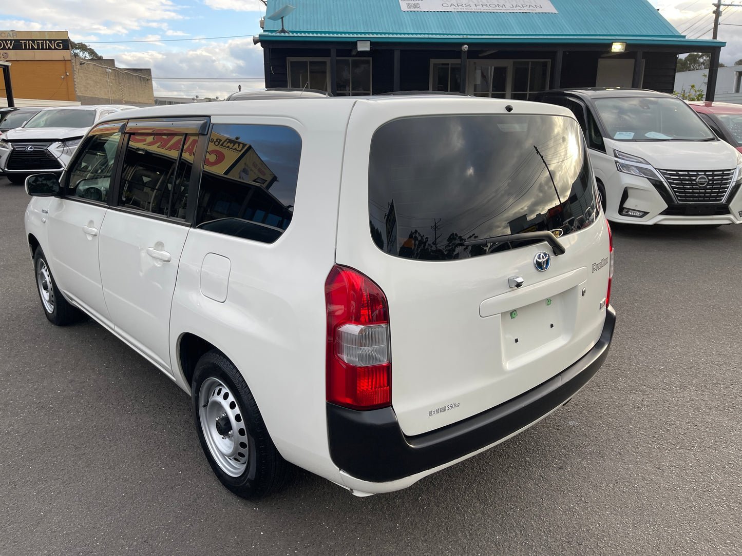 2020 Toyota Probox Hybrid 1.5L Station Wagon, VIN 6ZZLNHP1600016534 (#6534)
