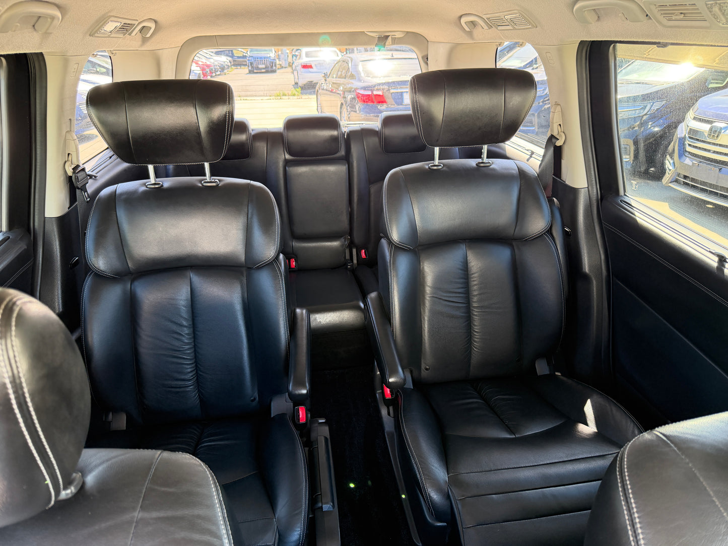 2010 Nissan Elgrand V6 3.5L Rider Autech Premium 7 seats Luxury People Mover, (#0598)