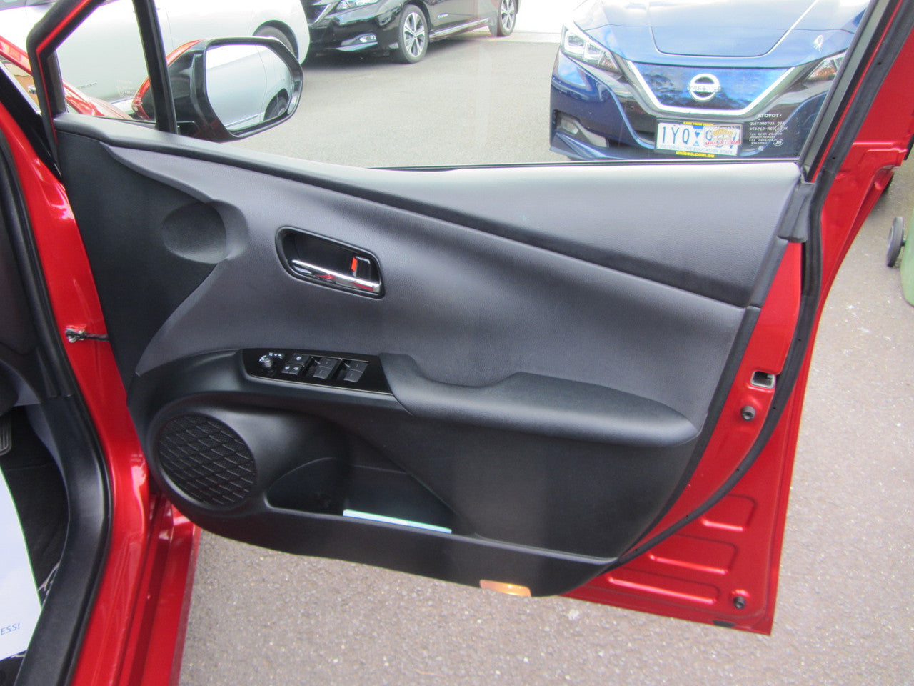 2019 Toyota Prius Prime Plug-In Hybrid 1.8L G-Edition 4 seater, VIN 6ZZK0ZVW523108638 (#8638)