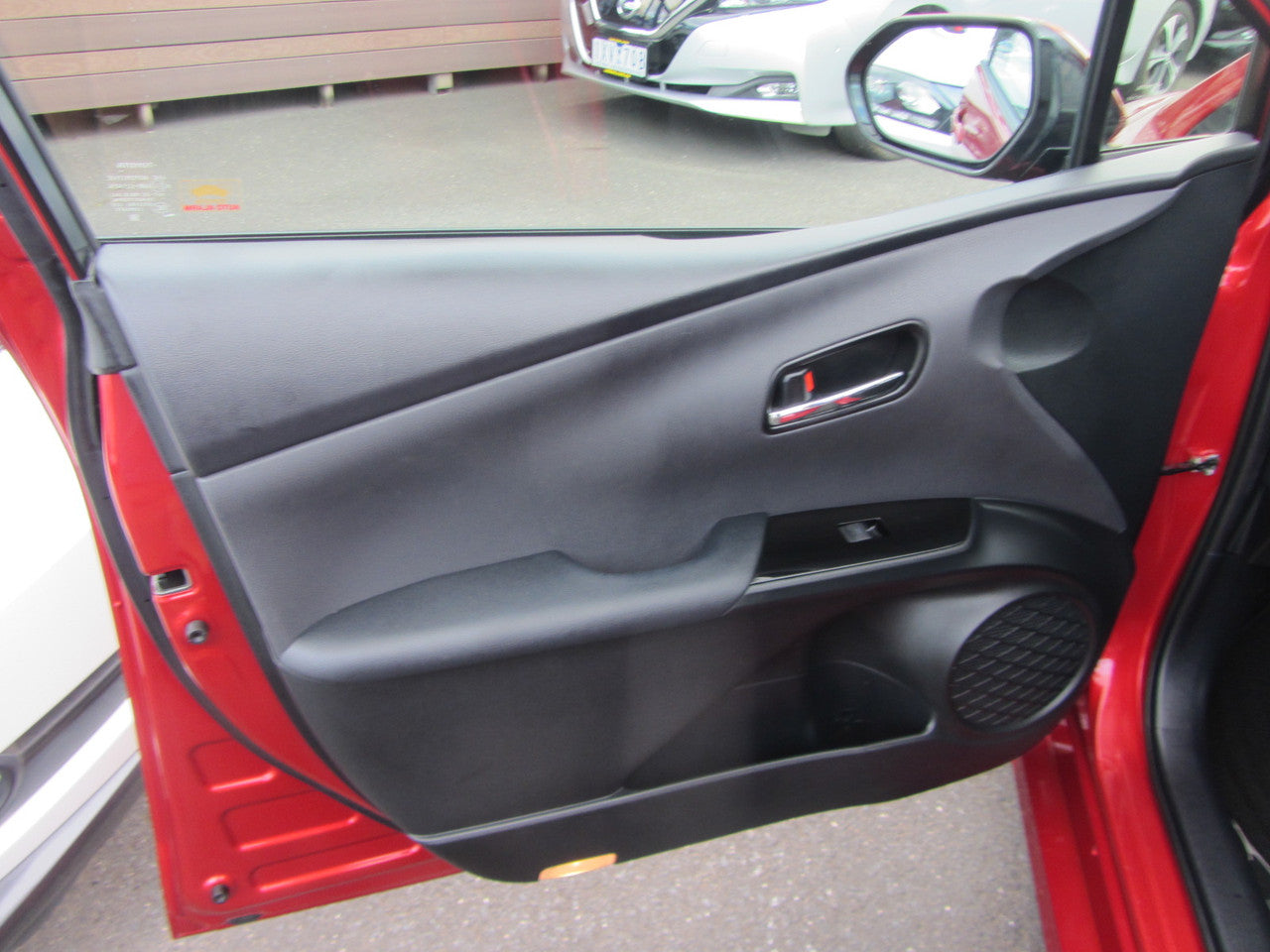 2019 Toyota Prius Prime Plug-In Hybrid 1.8L G-Edition 4 seater, VIN 6ZZK0ZVW523108638 (#8638)