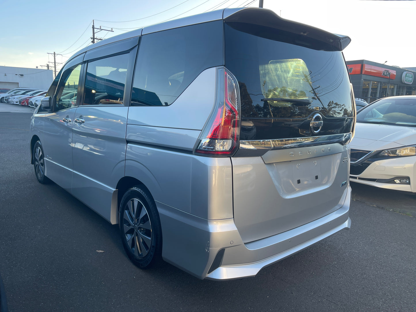 2016 Nissan Serena 2.0L S-Hybrid Highway Star ProPilot Edition 8 seats, VIN 6ZZG00GFC27024092 (#4092)