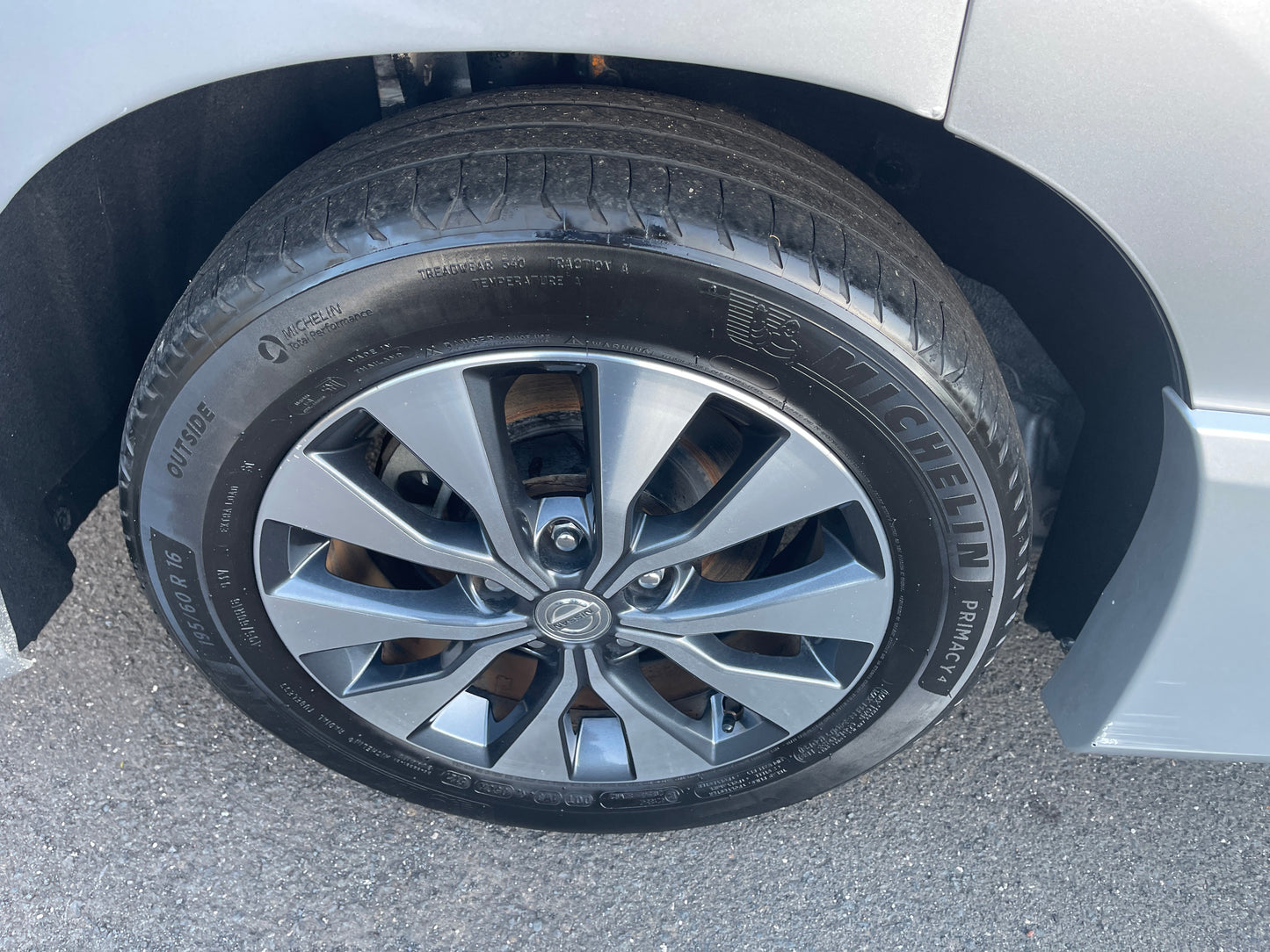 2016 Nissan Serena 2.0L S-Hybrid Highway Star ProPilot Edition 8 seats, VIN 6ZZG00GFC27024092 (#4092)