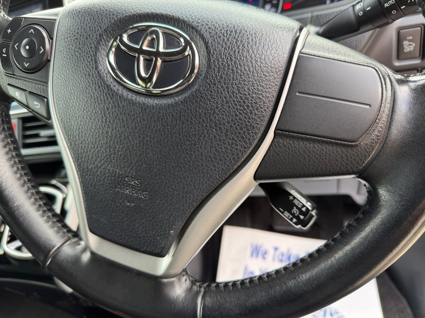 2018 Toyota Voxy 1.8L Hybrid ZS Sparkle Premium Edition 7 seater, (#4813)