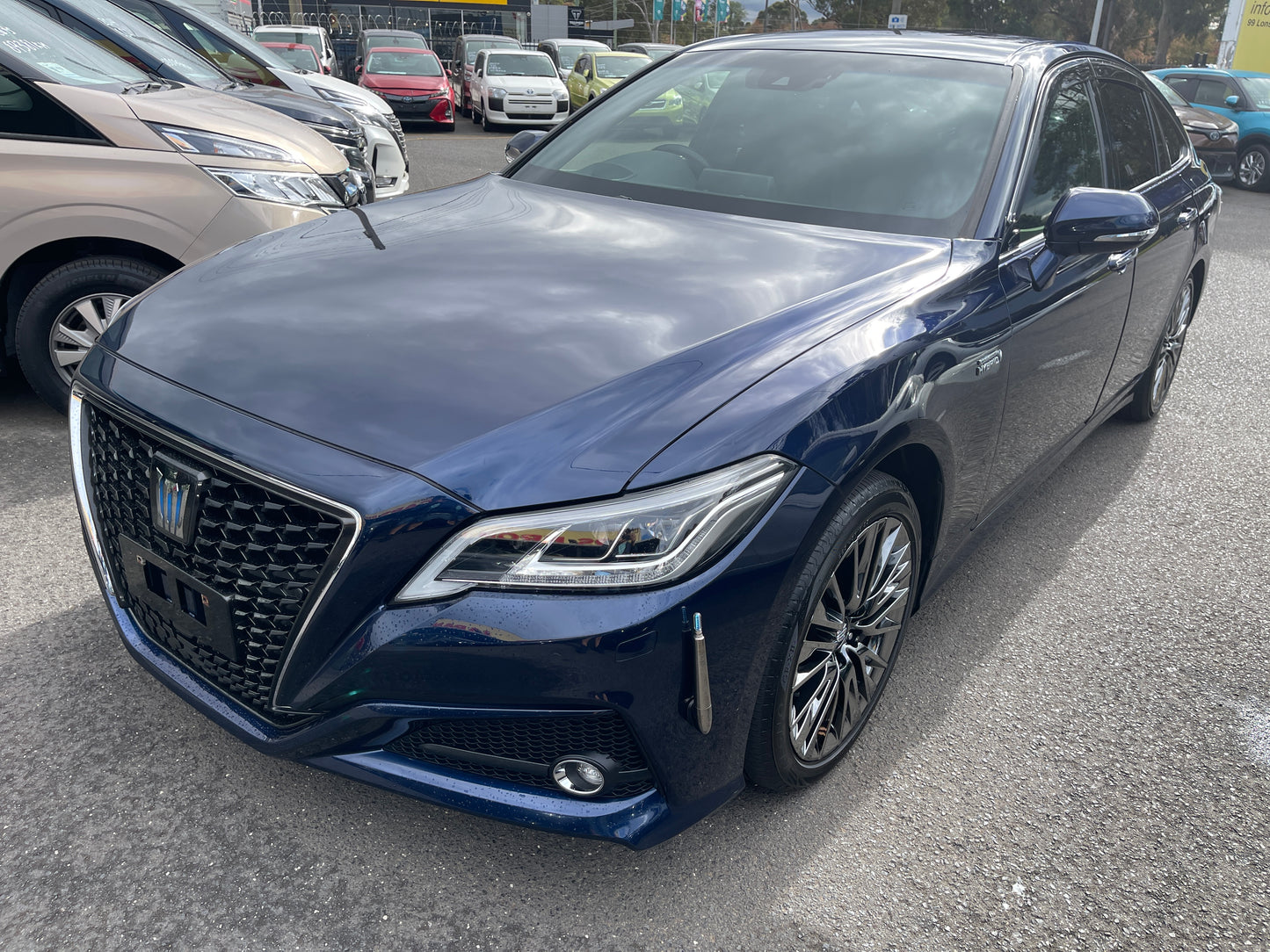 2021 Toyota Crown V6 3.5L Hybrid G-Executive Edition Luxury Sedan, VIN 6ZZLGWS2241009559 (#9559)