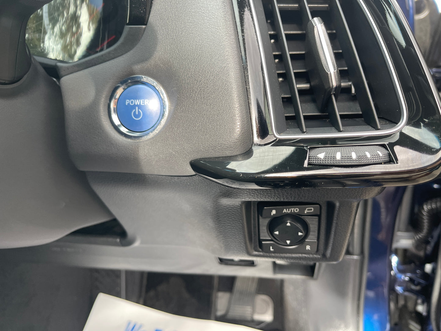 2021 Toyota Crown V6 3.5L Hybrid G-Executive Edition Luxury Sedan, VIN 6ZZLGWS2241009559 (#9559)