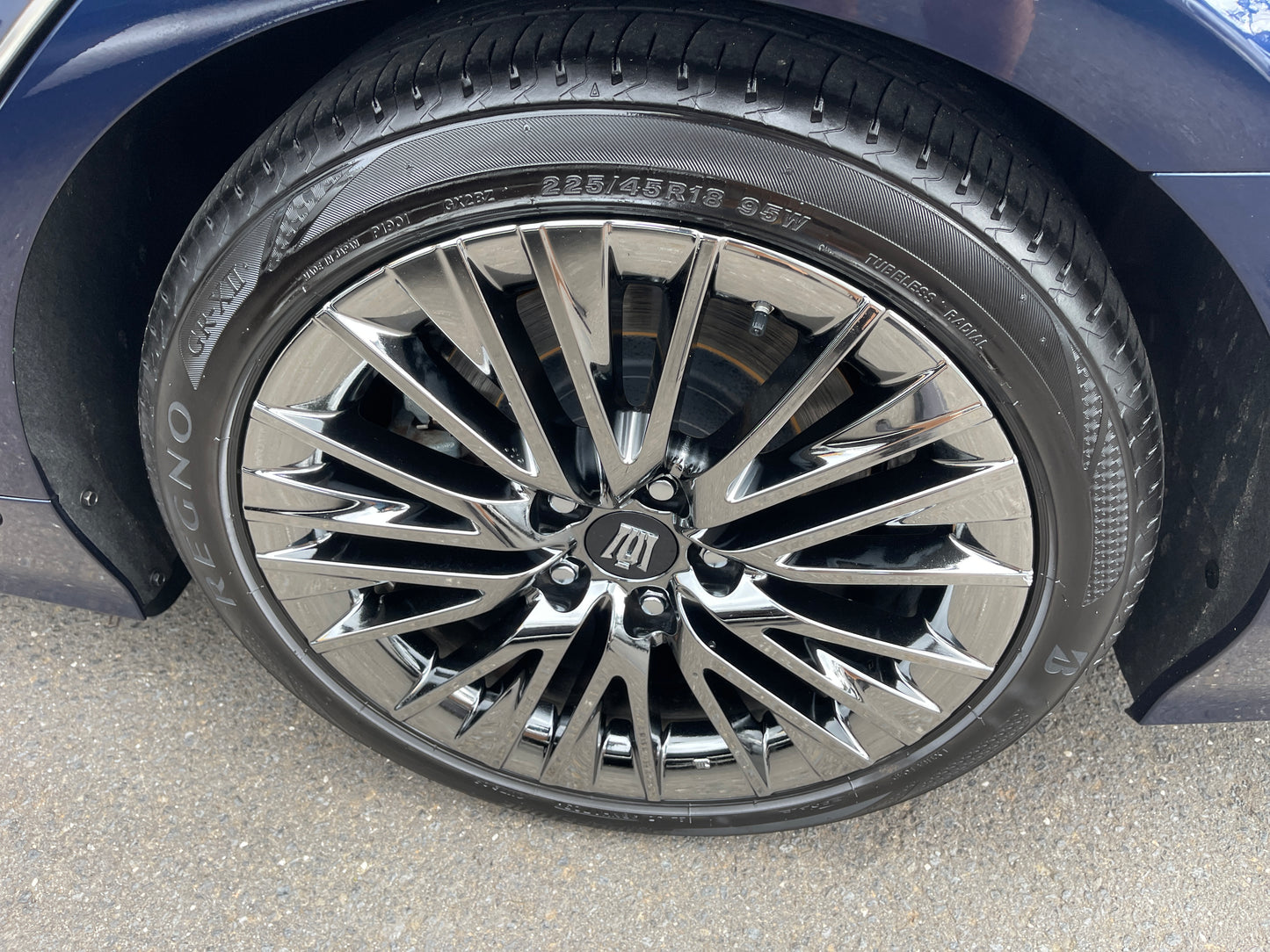2021 Toyota Crown V6 3.5L Hybrid G-Executive Edition Luxury Sedan, VIN 6ZZLGWS2241009559 (#9559)