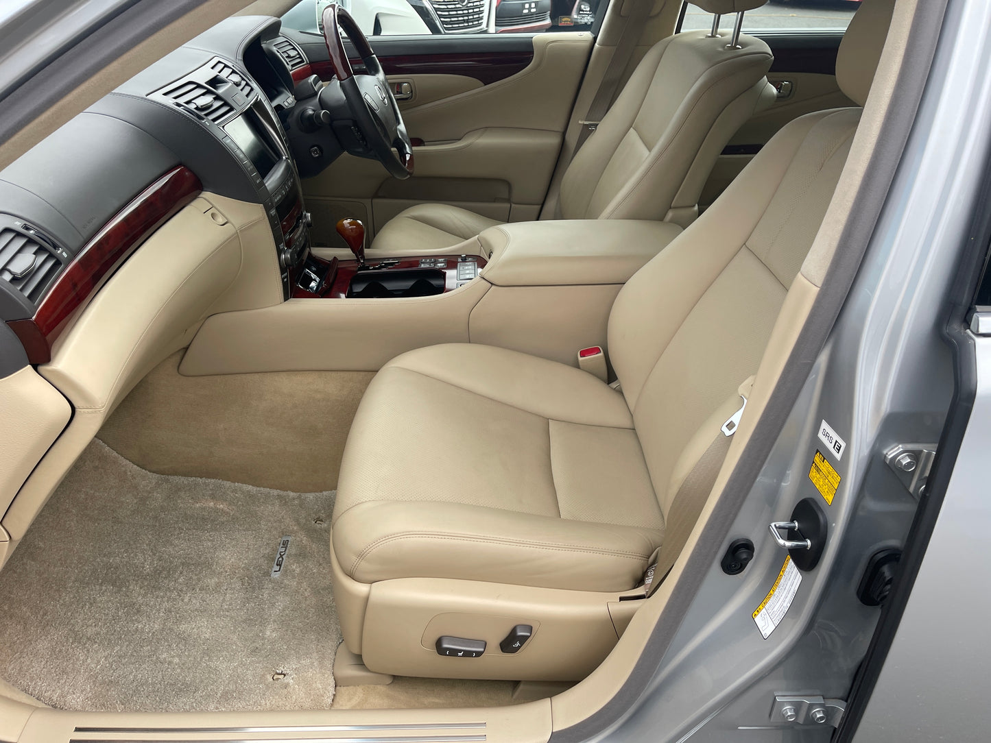 2007 Lexus LS600h AWD V8 5.0L Version U I Package Sun Roof Luxury Sedan, VIN 6ZZ70UVF455003692 (#3692)