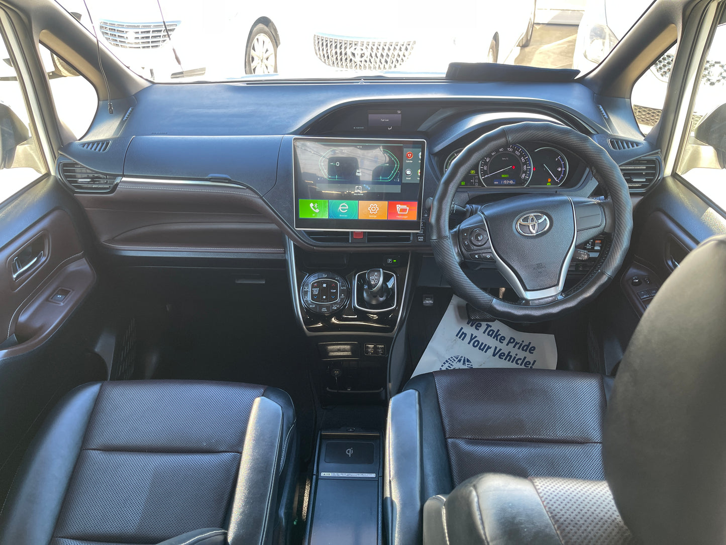 2014 Toyota Esquire 1.8 Hybrid Gi Edition 7 seater, VIN 6ZZE0ZWR800066256 (#6256)