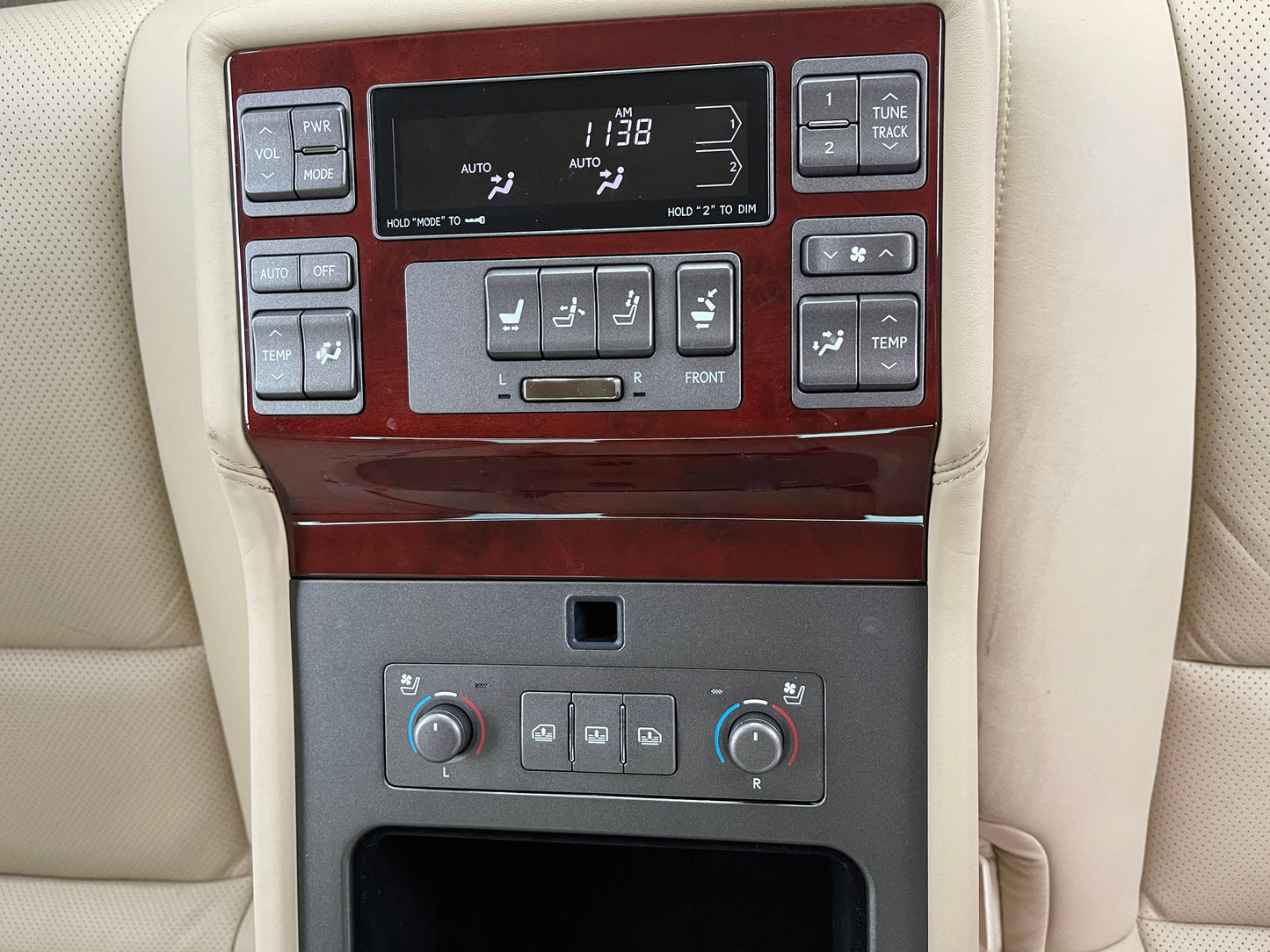2007 Lexus LS600hL AWD V8 5.0L Sun Roof Luxury Sedan, VIN 6ZZ70UVF465002351 (#2351)