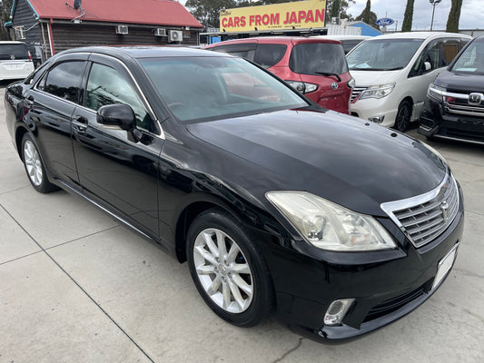 2012 Toyota Crown V6 3.0L Royal Saloon Luxury Sedan, VIN 6ZZBGRS2021009842 (#9842)