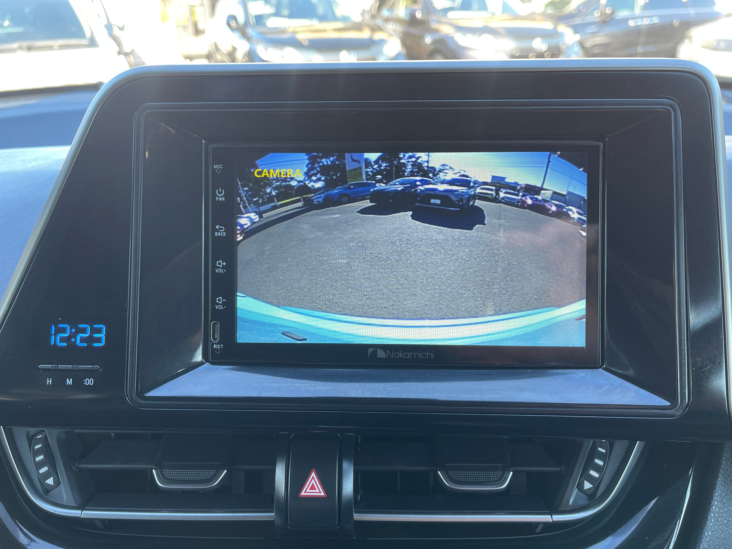 2017 Toyota C-HR 1.8L Hybrid Full Option Luxury SUV, VIN 6ZZG0ZYX102001994 (#1994)