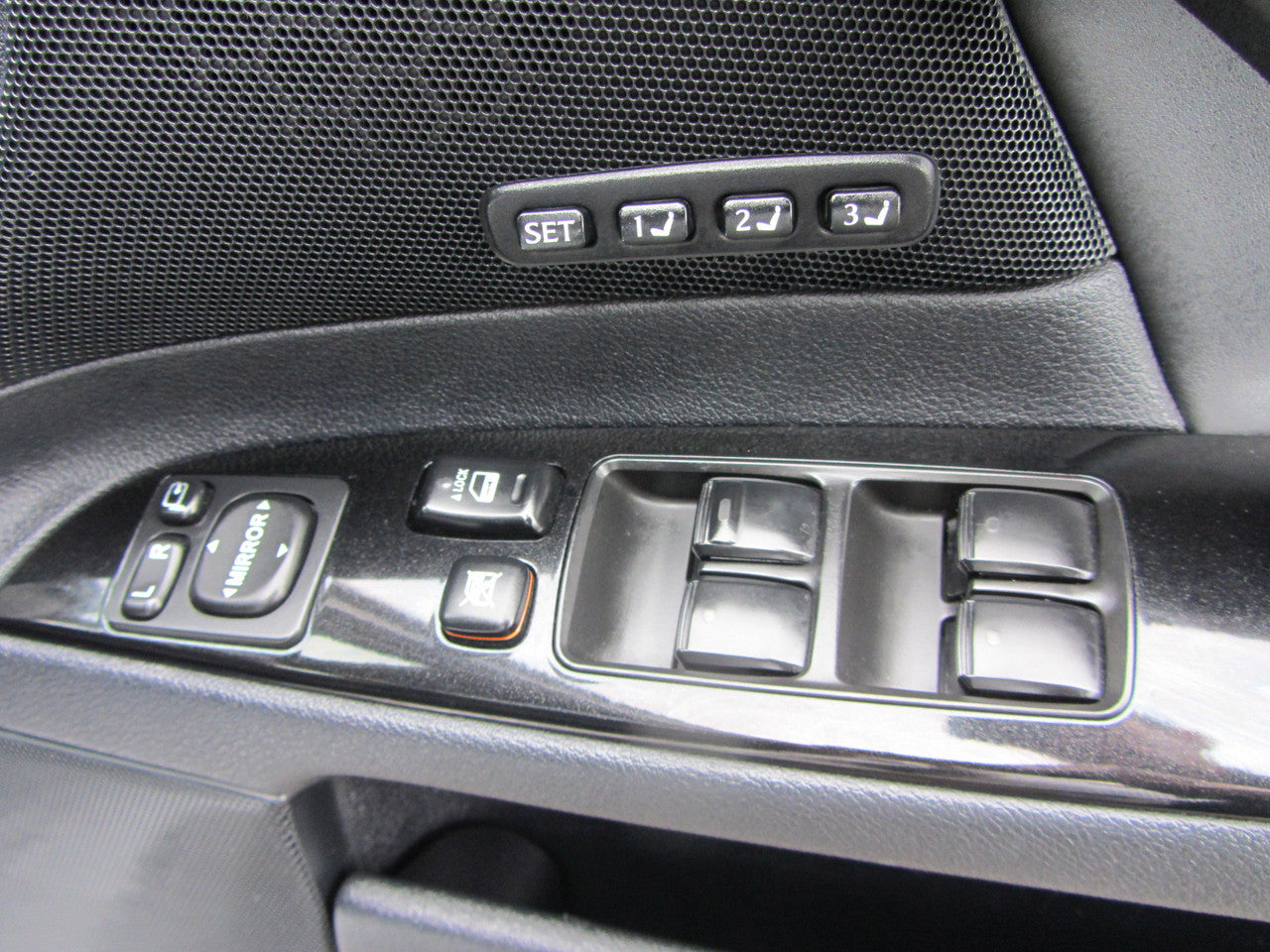 2007 Lexus IS350 V6 3.5L Version L Sport Sedan, VIN 6ZZ70GSE215017751 (#7751)